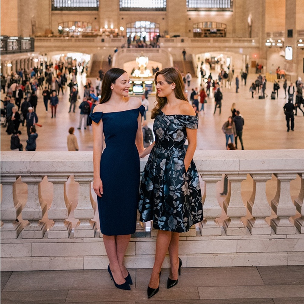 Gal Meets Glam Cora